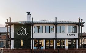 Lakehouse Resort